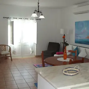 https://family-floripes-house.hotelaalgarve.com