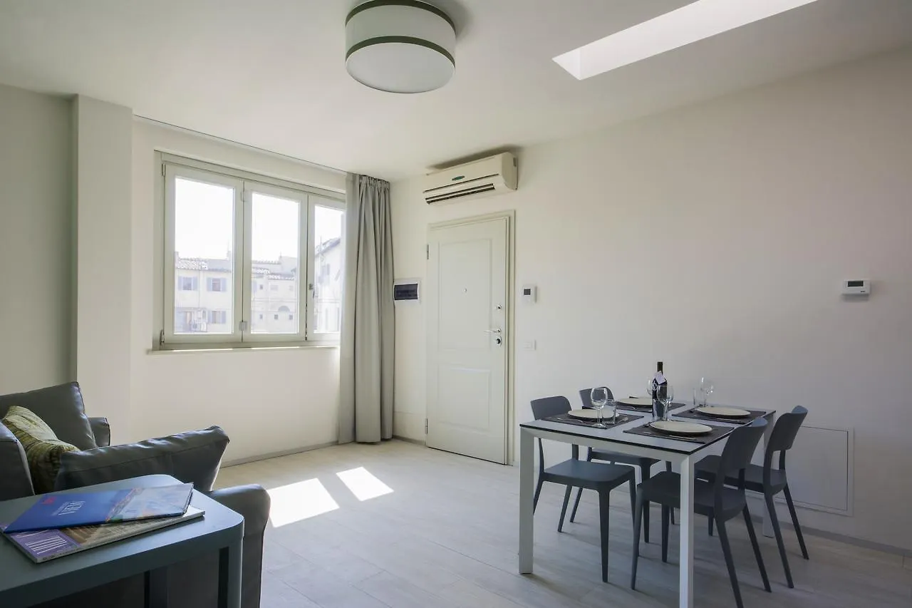 Borgo Guelfo VI Lejlighed Firenze 0*,  Italien